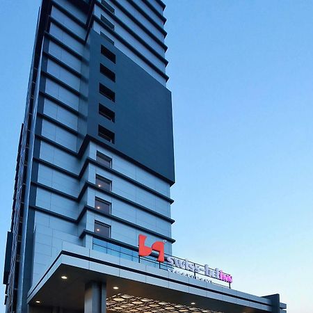 Swiss-Belinn Simatupang Cakarta Dış mekan fotoğraf