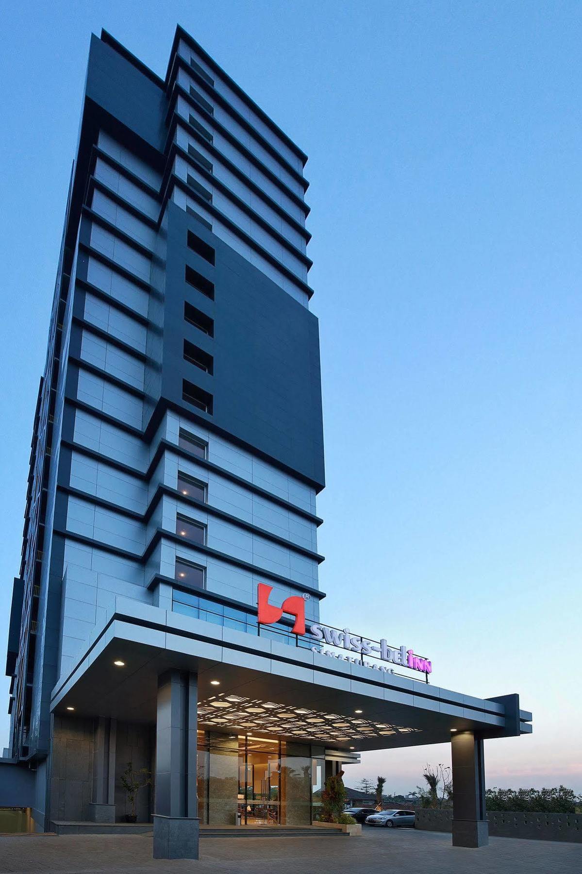 Swiss-Belinn Simatupang Cakarta Dış mekan fotoğraf